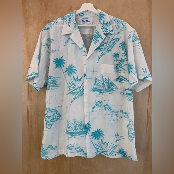 Kai Nani Other - Rare Vintage Men’s Kai Nani Tropical Blue and White Button-Down Shirt